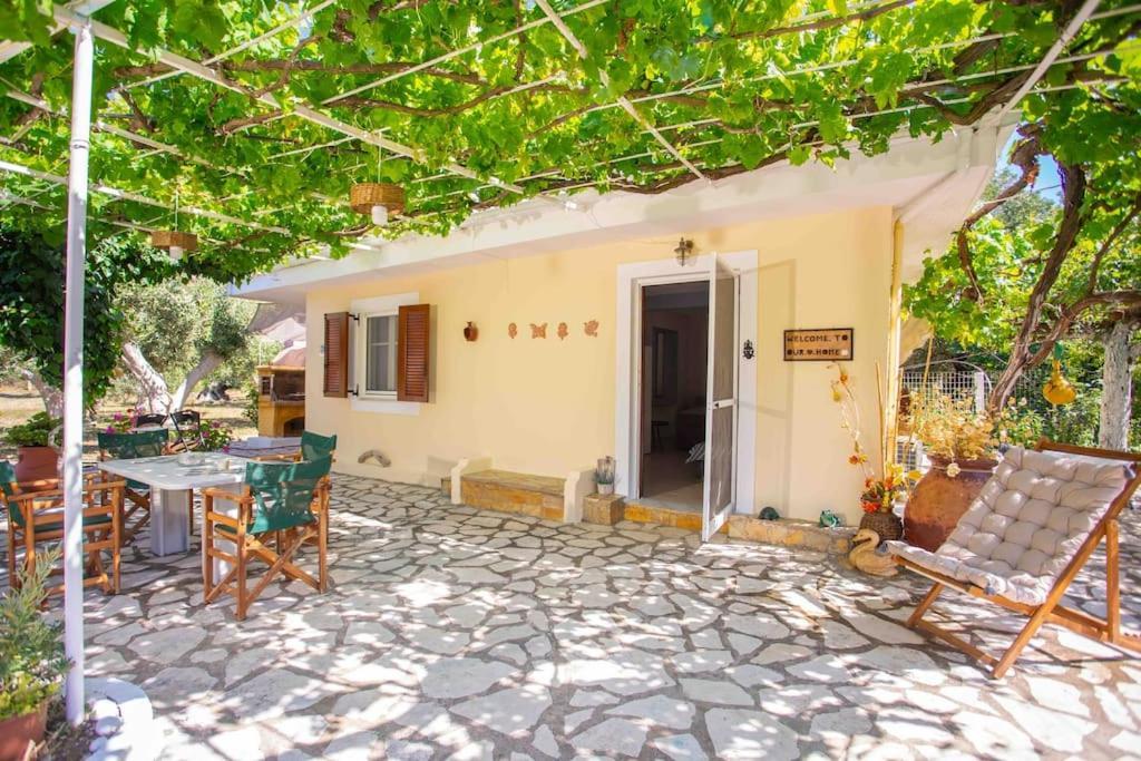 Anthia Private Studio A Breath Away From Beaches Áyios Nikítas Екстериор снимка