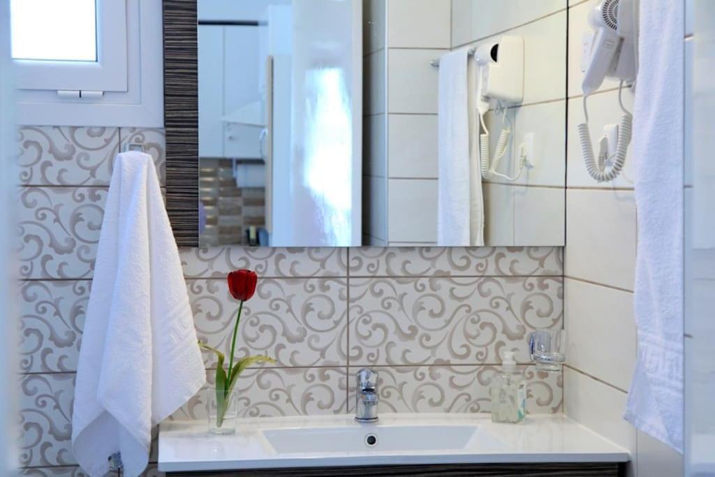 Anthia Private Studio A Breath Away From Beaches Áyios Nikítas Екстериор снимка