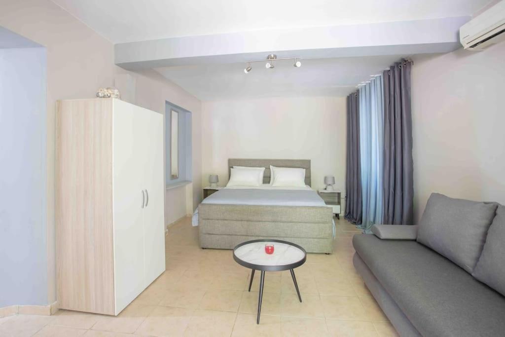 Anthia Private Studio A Breath Away From Beaches Áyios Nikítas Екстериор снимка